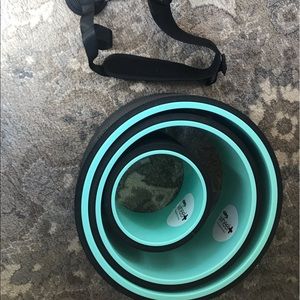 Chirp Yoga Wheel set